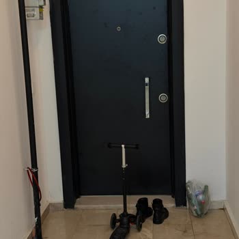 Gürsu Profesyonel Site Yönetimi Çöp Atma Saatleri Dışında Kapı Önlerine Çöp Bırakılması