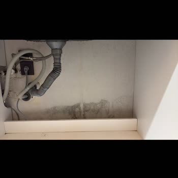 Yeni teslim edilen dairedeki sürekli tesisat ve yapı sorunları