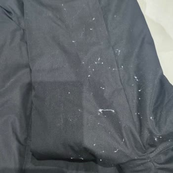 Mavi Montta %100 Polyester Etiketi Ve Kaz Tüyü İddiası Çelişkisi