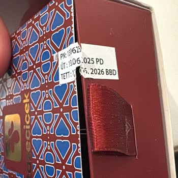 Kurtlu Çikolata Ve Yetersiz Müşteri Hizmeti