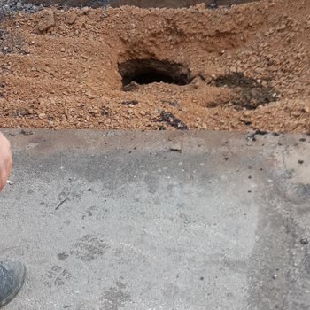 Bursa Büyükşehir Belediyesi Yavuz Selim Mahallesi’nde Asfalt Çalışması Gecikiyor