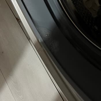 Teşhir Satın Alınan Vestel Çamaşır Makinesinde Su Sızıntısı Ve Sallanma, İade Ve Değişim Talebi