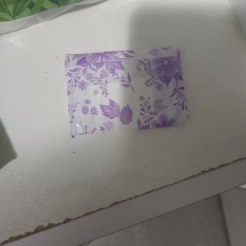 Scarlet Günlük Pedlerin Yapışkanı Azaldı, Kullanımda Kayma Ve Rahatsızlık