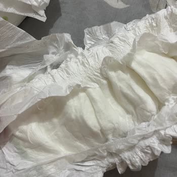 Çırt Çırt Bölümü Yapışık Çıktı Ve Fabrika Hatası