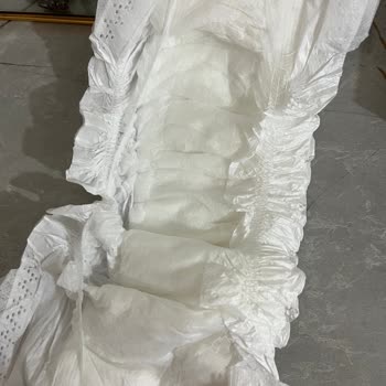 Çırt Çırt Bölümü Yapışık Çıktı Ve Fabrika Hatası