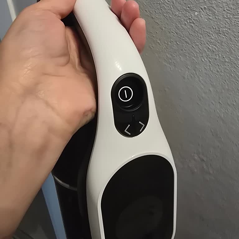 Bosch Ultimate 10 Dikey Süpürge Çalışma Tuşu Çöktü: Yenisiyle Değişim Talebi