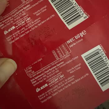 Bozuk Ülker Çikolatası İçin Değişim Ve Açıklama Talebi