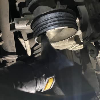 Shell Şubesinde Hatalı Hava Filtresi Takılması Aracımın Yolda Kalmaya Sebep Oldu