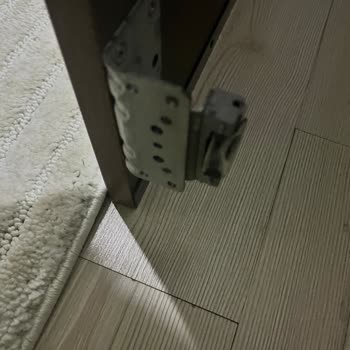 Garanti Kapsamındaki Gardırop Tekerleği Arızası Ve Müşteri Hizmetlerinden Yanıtsızlık