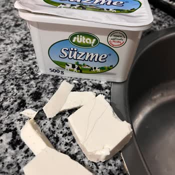 Sütaş Süzme Peynirde Saç Teli Bulunması Hijyen Şikayeti