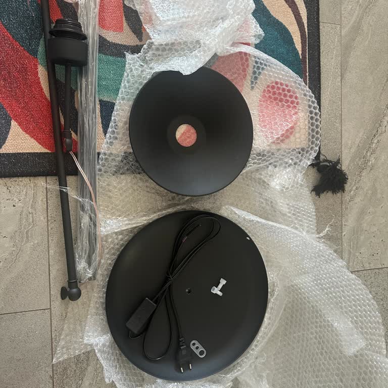 Bella Maison Yanlış Ve Eksik Lambader Teslimatı, Müşteri Hizmetinde Çözüm Beklemesi