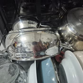 Siemens IQ300 Bulaşık Makinesinde Kirli Tabaklar Ve Servis Ücreti
