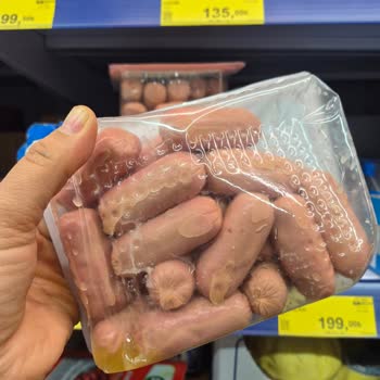 Adana Seyhan Pınar Şubesinde Bozuk Sosis Ürünleri Satışta Kaldı