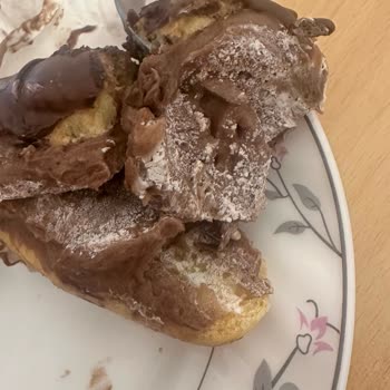 Mamak Boğaziçi Aydos Pastanesinde Eklerde Hijyen Sorunu Ve Çocuk Sağlığı Riski