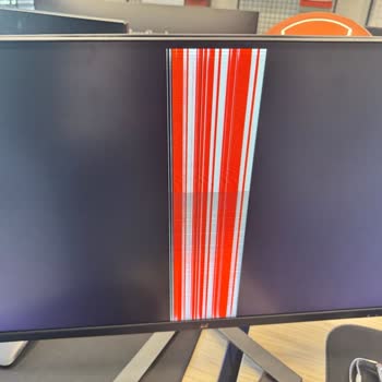 KVK Viewsonic Monitörümdeki Yatay Çizgi Sorunu ve Kargo Sürecindeki Çelişkili Açıklamalar