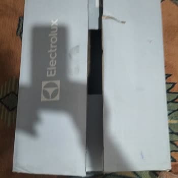 Açılmış Kutu Ve Kırık Düğmeli Elektrikli Süpürge İade Talebi