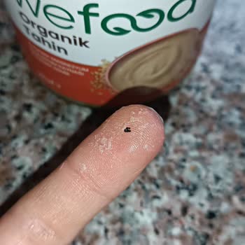 Wefood Organik Tahin Kavanozunda Bulunan Siyah Elastik Yabancı Madde Güveni Ve Sağlığı Tehdit Ediyor