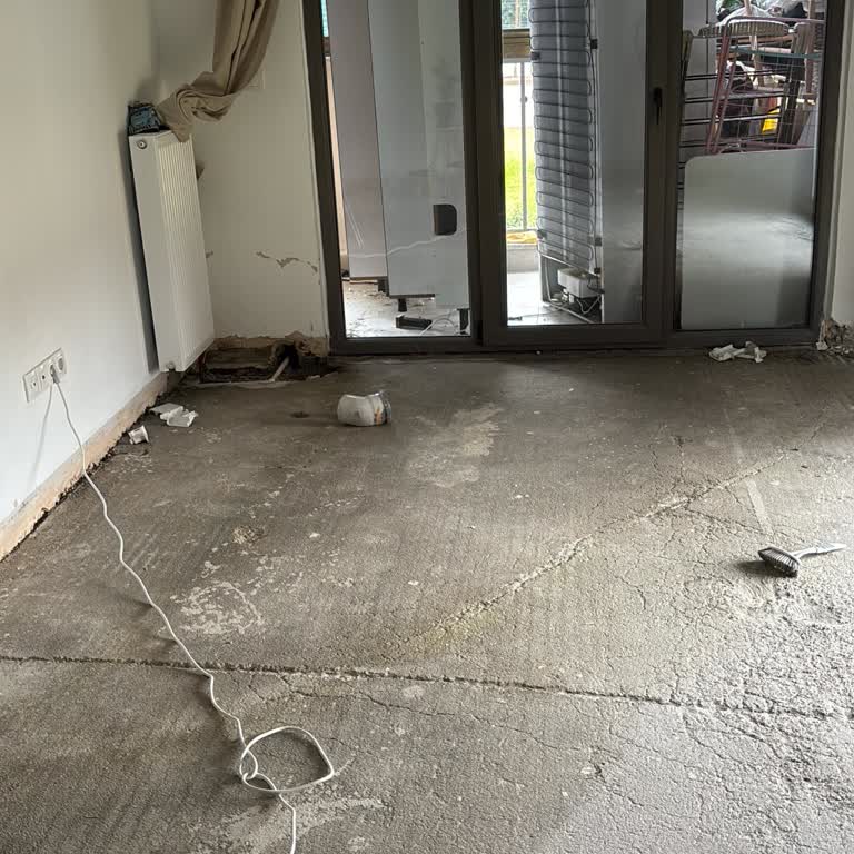 Balkon Sızıntısı Ve Parke Eksikliği İçin Açık Tarih Talebi