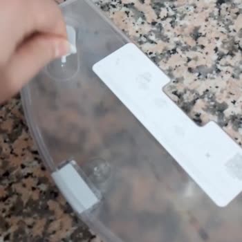 Su Haznesi Sızdırıyor, Kapağı Kapanmıyor Ve Mağaza Tam Ürün Servisi İstiyor