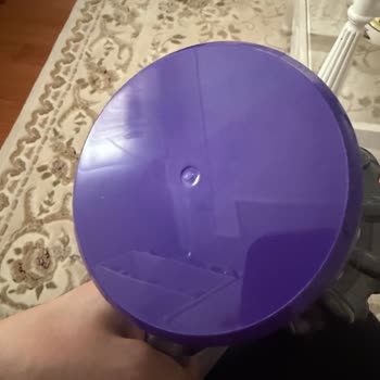 Teslim Edilen Dyson Süpürgede Çizik, Garanti Kapsamında Ücretsiz Değişim Talebi