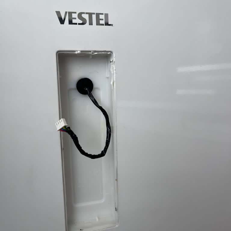 Vestel Buzdolabımda Yetkili Servisin Fiziksel Zararları Ve Yanlış Teşhis