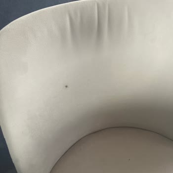 Defolu Sandalyeler Değişimi Söz Verildiği Gibi Gerçekleşmedi