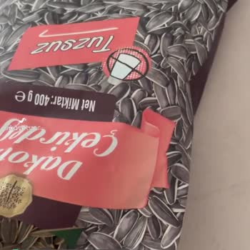 A101 Çerezya Çekirdeğin İçinden Çıkan Sigara İzmariti