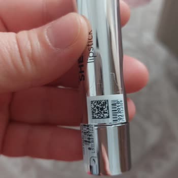 Açılmış Ve Kullanılmış Görünen Ruj İçin Para İadesi Talebi