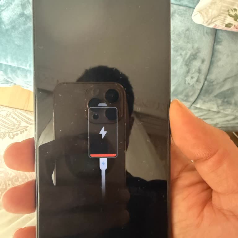 Tecno Spark 20 Pro'da Tekrar Eden Şarj Sorunu Nedeniyle Ürün Değişimi Talebi