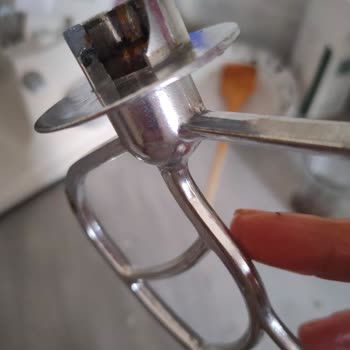 Kırılan Hamur Yoğurma Aparatı İçin Ücretsiz Değişim Talebi Ve Satıcıya Ulaşamama