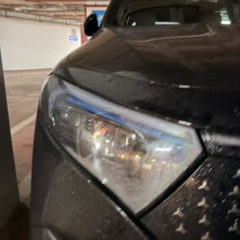 Mercedes EQB 250'de Ön Farların İçten Buğulanması Garanti Talebi