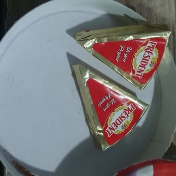 President Peynir President Üçgen Peyniri Tüketiminde Mide Bulantısı Ve Hoş Olmayan Tat