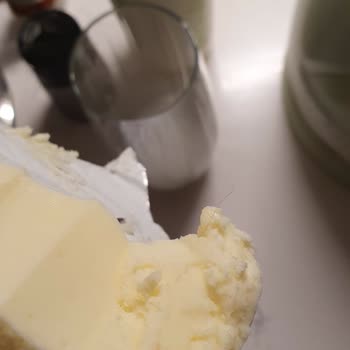 Migros Tereyağında Tel Çıktı Sağlık Ve Maddi Zarar