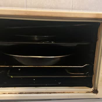 Simfer Mini Fırın Kapağı Patladı, Güvenlik Riski Ve Orantısız Onarım Ücreti