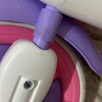 Kullanılmış Görünen Ve Lekeli Bisiklet Teslimatı