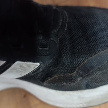 Garanti Devam Ederken Ayakkabım Kısa Sürede Açıldı Ve Talebim Haksızca Reddedildi