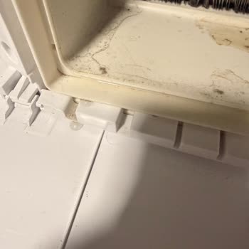 Vestel Kurutma Makinesi Su Kaçağı, Mobilya Zararları Ve Saygısız Servis