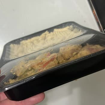 Gurmepack Hazır Makarnalı Tavuk Yemeğinde Şişme Tespit Edildi Gıda Güvenliği Endişesi