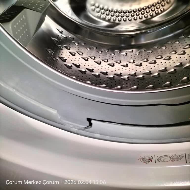 Garanti Kapsamındaki Beko Çamaşır Makinesinin Körük Lastiği Ücretsiz Değiştirilmeli
