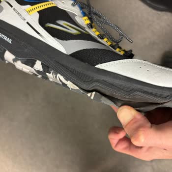 Skechers Koşu Ayakkabısının Taban Açılması İçin Garanti Kapsamında Ücret İadesi Talebi