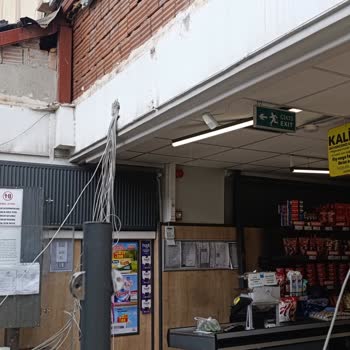 Erzurum A101 Şubesinde Çalışanlar Buz Gibi Ortamda Çalışıyor, Mağaza Kapatılmalı