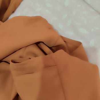 Hatalı Dikişli Elbise İçin İade Reddedildi Ve Kargo Ücreti Talep Edildi