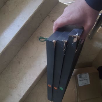 Kelebek Mobilya’dan Geciken Ve Hasarlı Konsol Teslimatı