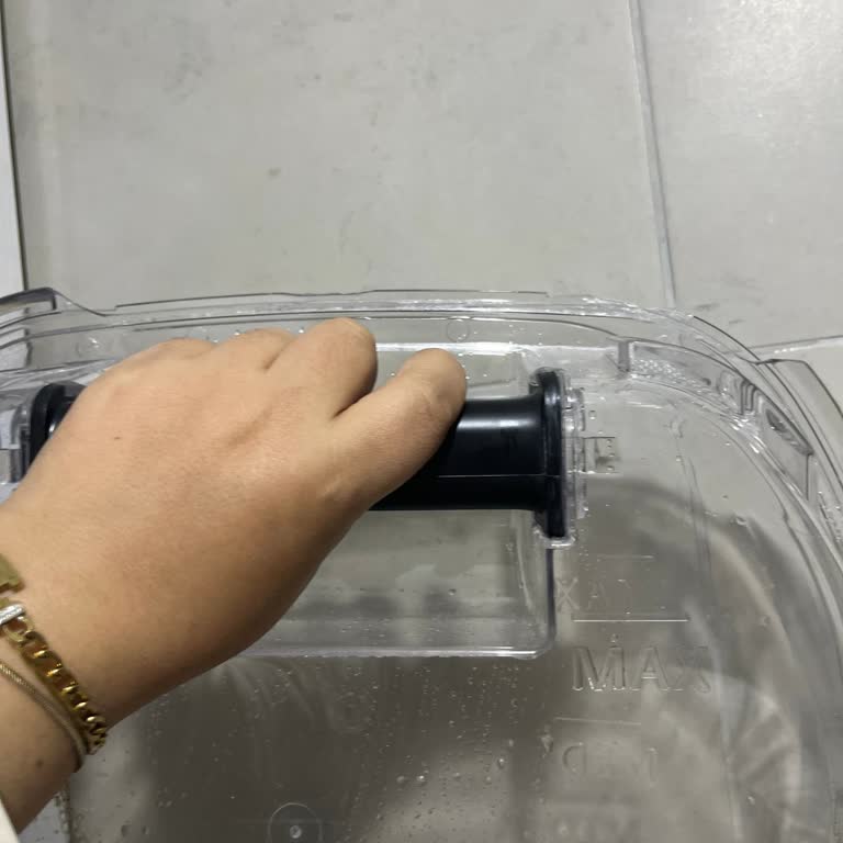 Hoover Su Tankı Aniden Kırıldı, Garanti Dışında Ücret İstemesi Haksız