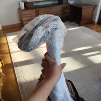 Kırık Gitar Ve Ödeme İhmali: Sürat Kargo'dan Aldığım Mağduriyet