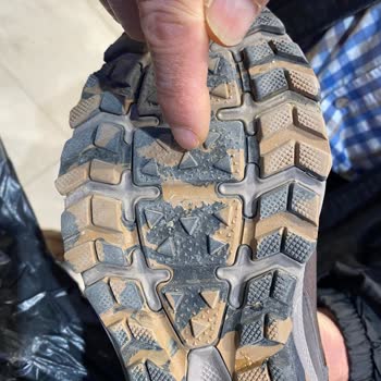 Sağ Ayağımda Ağrı Yaratıp Kullanılamaz Hale Gelen Skechers Ayakkabısı İçin İade Talebi!