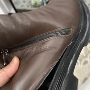 Ayıplı Kışlık Botta Alt Tabanı Açıldı, Ücret İadesi Talebi