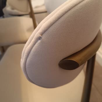 @Caddeluxhome Kısa Süre İçinde Ürünlerin Kumaşlarında Renk Atması, Deformasyon Ve Yırtıklar Oluştu!