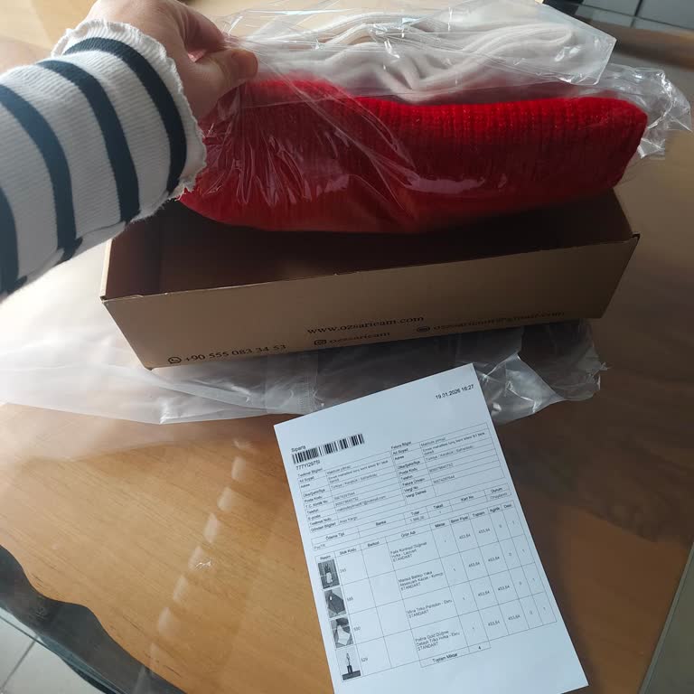 Siparişteki 2 Ürün Eksik Ve Müşteri Hizmetinden Yanıt Gelmedi