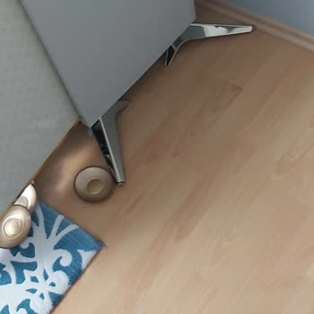 Konsol Ayakları Kırılan Salon Takımı İçin Garanti Süresi Dolmuş, Yardım Yok